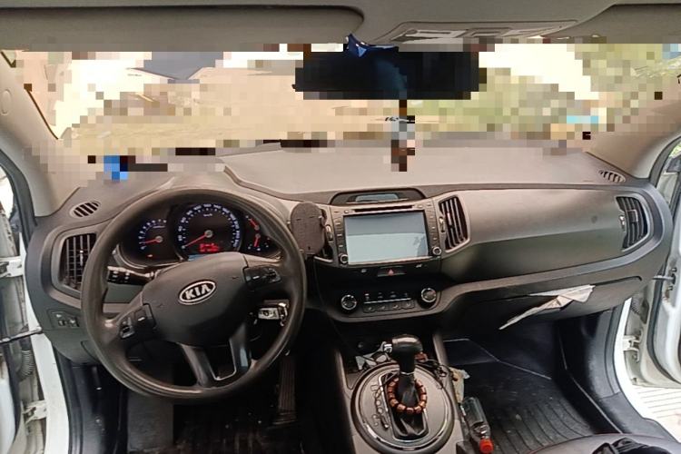 Used Kia Sportage R 2012 2.0L Automatic Two-Wheel Drive GL Trim Center Console