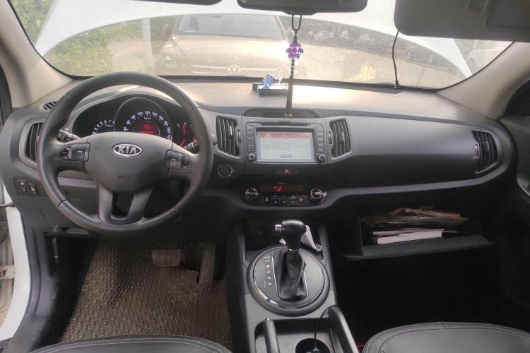 Used Kia Sportage R 2012 2.0L Automatic Two-Wheel Drive NAVI Center Console