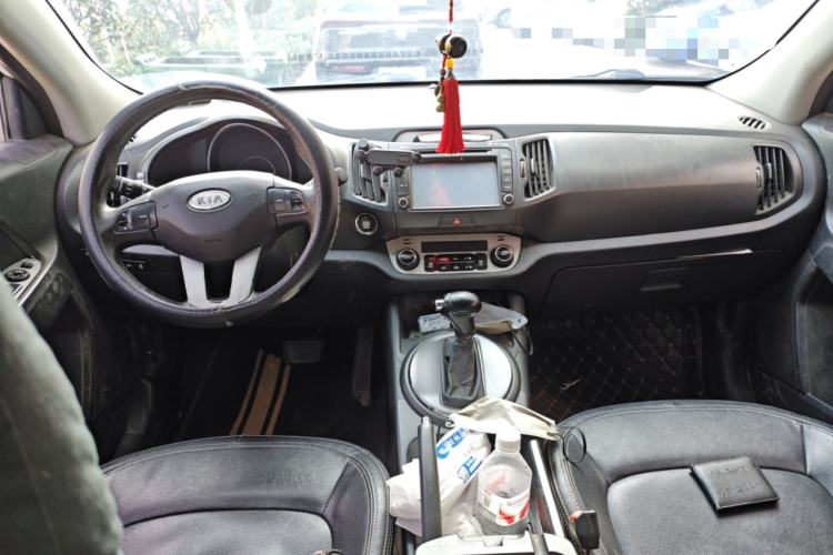 Used Kia Sportage R 2012 2.0L Automatic Two-Wheel Drive NAVI Center Console