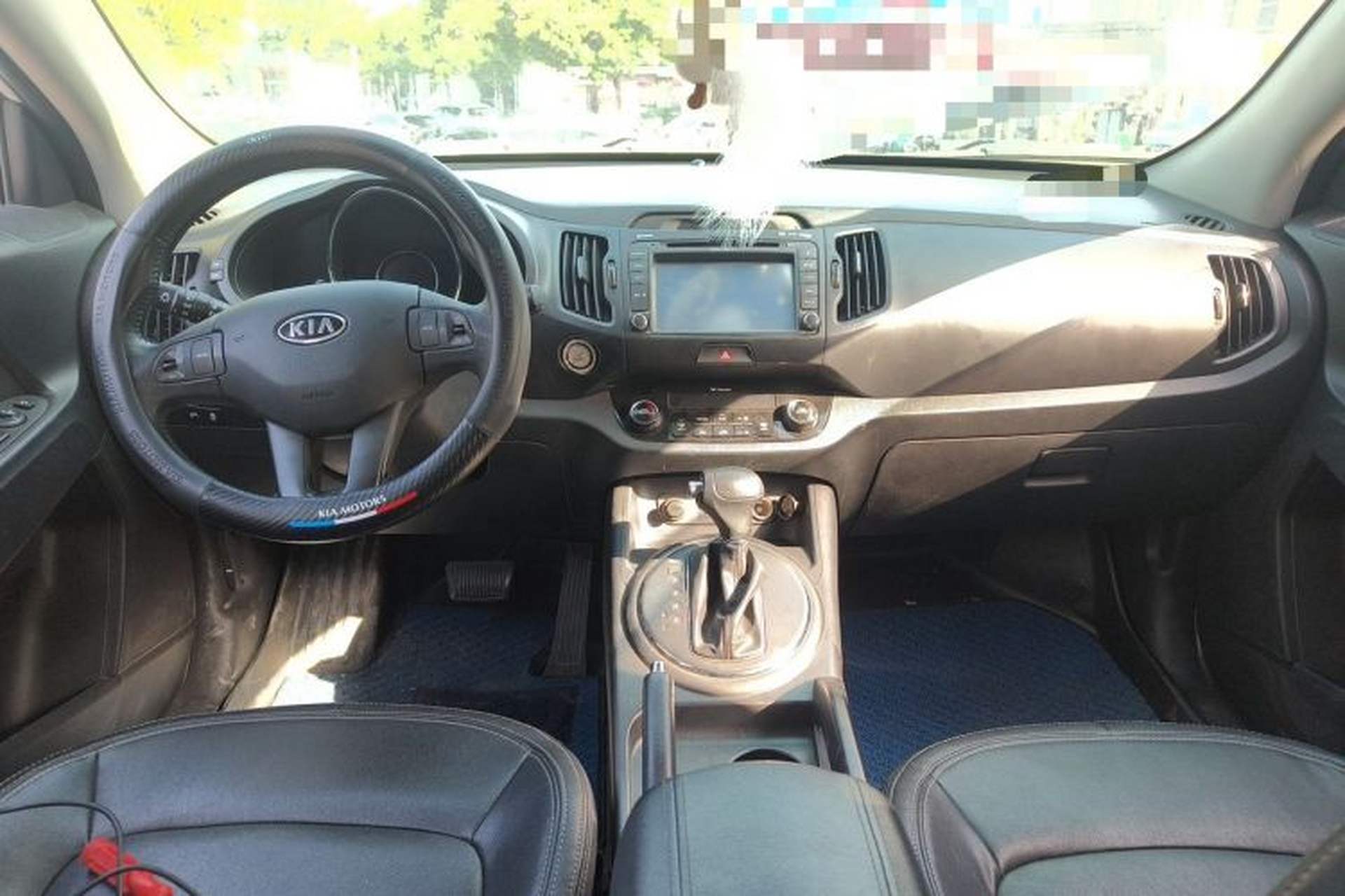 Used Kia Sportage R 2012 2.0L Automatic Two-Wheel Drive NAVI Center Console