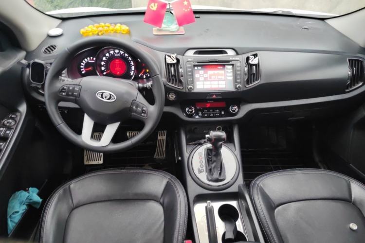 Used Kia Sportage R 2012 2.0L Automatic Two-Wheel Drive NAVI Center Console