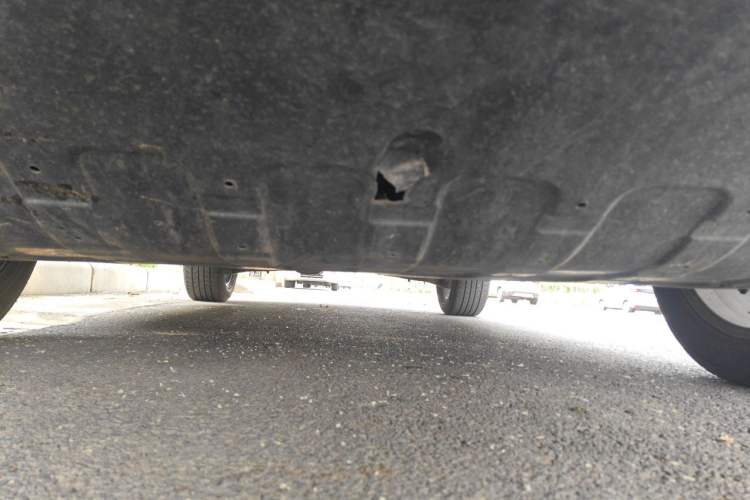 Used Kia Sportage R 2012 2.0L Automatic Two-Wheel Drive GLS Chassis Front