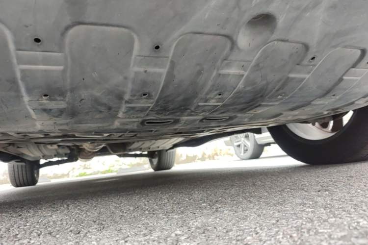 Used Kia Sportage R 2012 2.0L Manual Two-Wheel Drive GLS Chassis Front