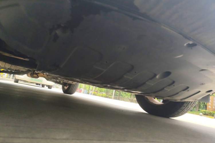 Used Kia Sportage R 2012 2.0L Automatic Two-Wheel Drive GLS Chassis Front