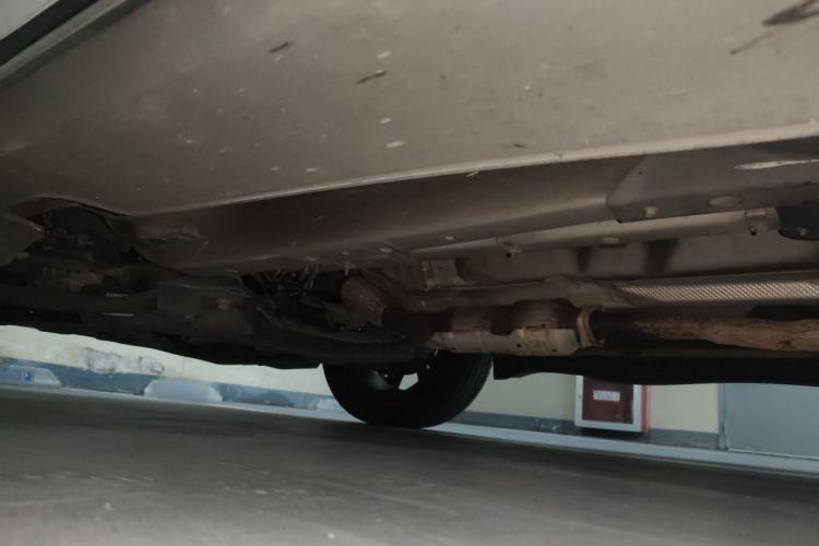 Used Kia Sportage R 2012 2.0L Automatic Two-Wheel Drive NAVI Chassis Front Left