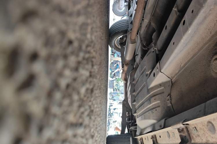 Used Kia Sportage R 2012 2.0L Automatic Two-Wheel Drive GLS Chassis Front Left
