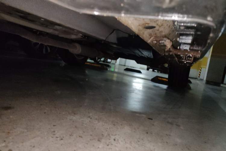 Used Kia Sportage R 2012 2.0L Automatic Two-Wheel Drive GL Trim Chassis Front Left