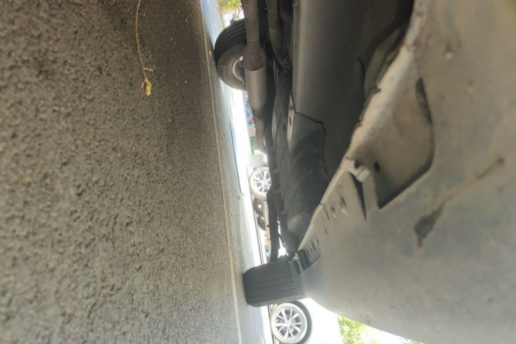 Used Kia Sportage R 2012 2.0L Automatic Two-Wheel Drive GL Trim Chassis Front Left
