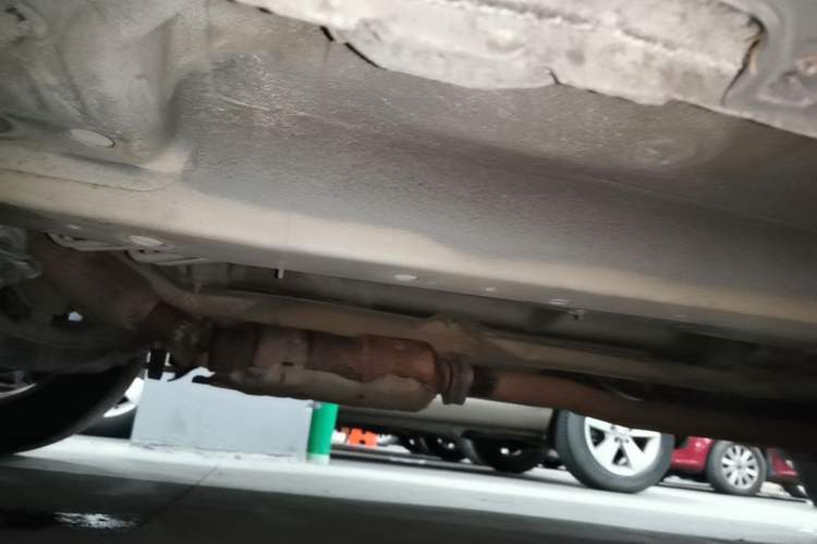 Used Kia Sportage R 2012 2.0L Automatic Two-Wheel Drive GLS Chassis Front Left