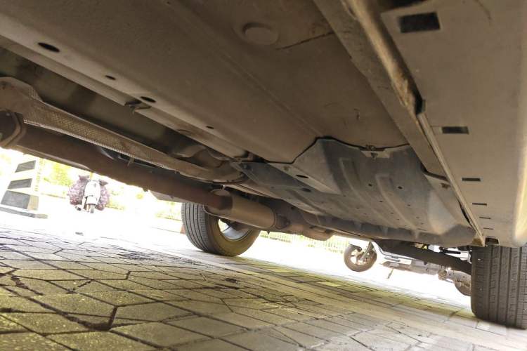 Used Kia Sportage R 2012 2.0L Automatic Two-Wheel Drive NAVI Chassis Front Left