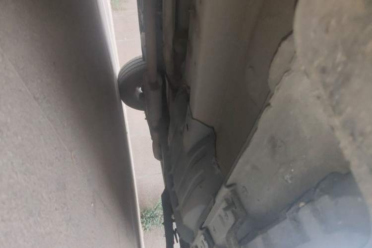 Used Kia Sportage R 2012 2.0L Manual Two-Wheel Drive GL Trim Chassis Front Left