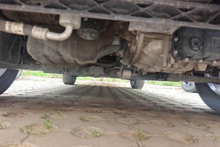 Used Kia Sportage R 2012 2.0L Automatic Two-Wheel Drive NAVI Chassis Front