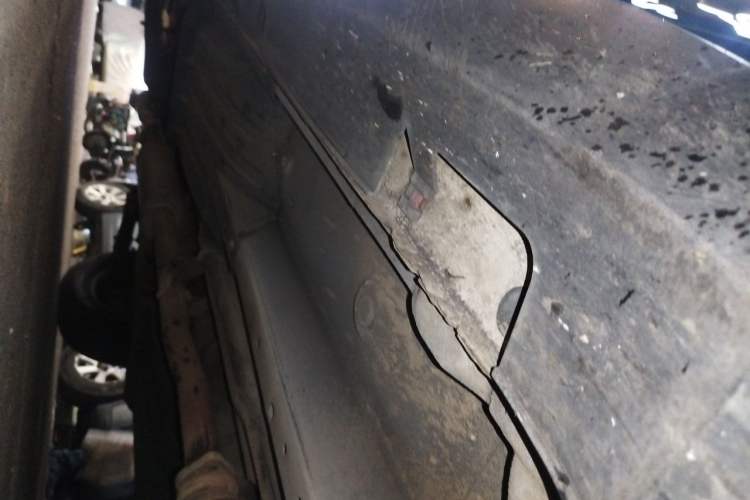 Used Kia Sportage R 2012 2.0L Automatic Two-Wheel Drive GL Trim Chassis Front Right