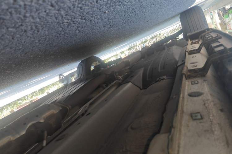 Used Kia Sportage R 2012 2.0L Automatic Two-Wheel Drive GLS Chassis Front Right