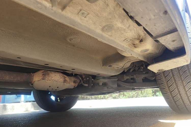 Used Kia Sportage R 2012 2.0L Automatic Two-Wheel Drive GLS Chassis Front Right