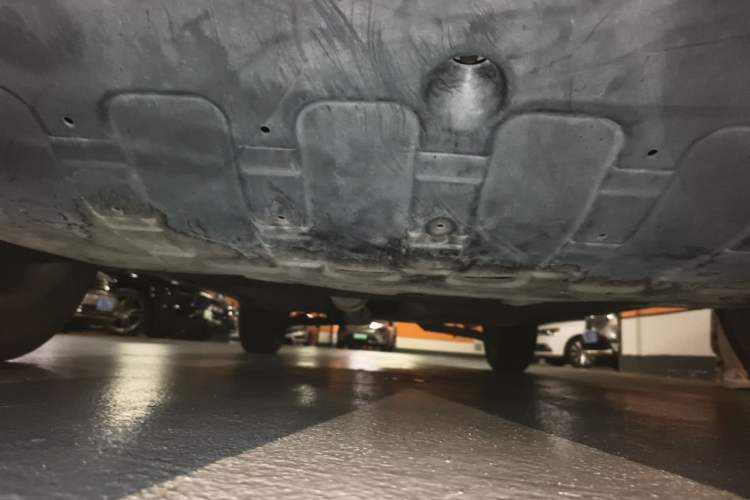 Used Kia Sportage R 2012 2.0L Automatic Two-Wheel Drive GLS Chassis Front