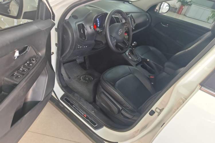 Used Kia Sportage R 2012 2.0L Automatic Two-Wheel Drive GLS Driver Seat