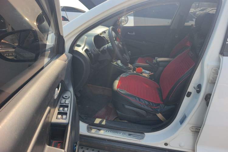 Used Kia Sportage R 2012 2.0L Manual Two-Wheel Drive GL Trim Driver Seat