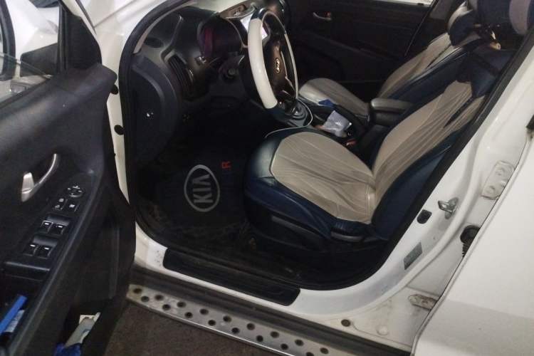 Used Kia Sportage R 2012 2.0L Automatic Two-Wheel Drive GL Trim Driver Seat