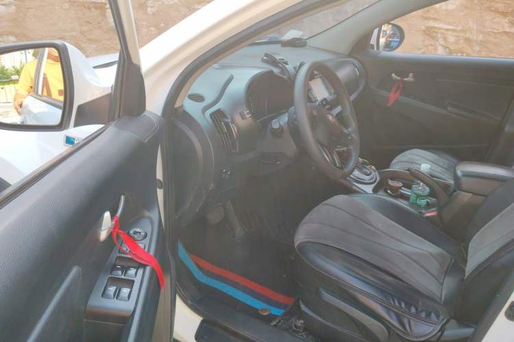 Used Kia Sportage R 2012 2.0L Automatic Two-Wheel Drive GL Trim Driver Seat