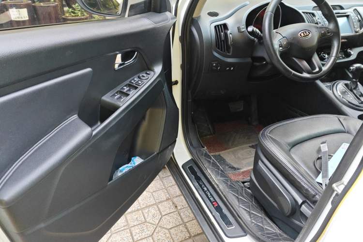 Used Kia Sportage R 2012 2.0L Automatic Two-Wheel Drive NAVI Driver Seat