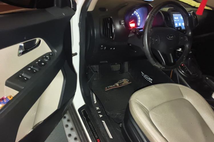 Used Kia Sportage R 2012 2.0L Automatic Two-Wheel Drive GLS Driver Seat