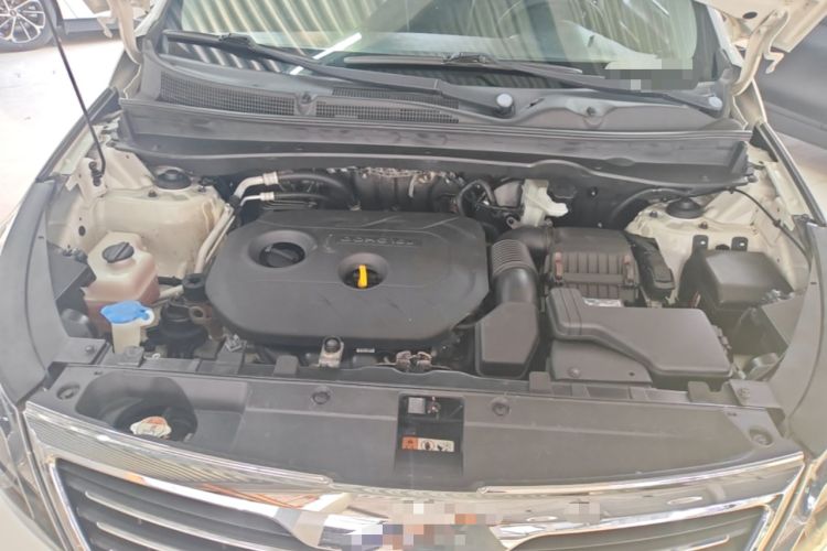 Used Kia Sportage R 2012 2.0L Automatic Two-Wheel Drive GLS Engine Bay