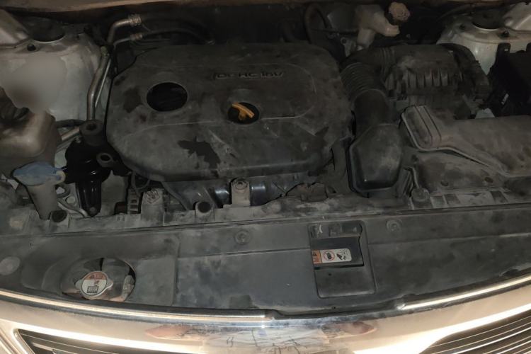 Used Kia Sportage R 2012 2.0L Automatic Two-Wheel Drive NAVI Engine Bay