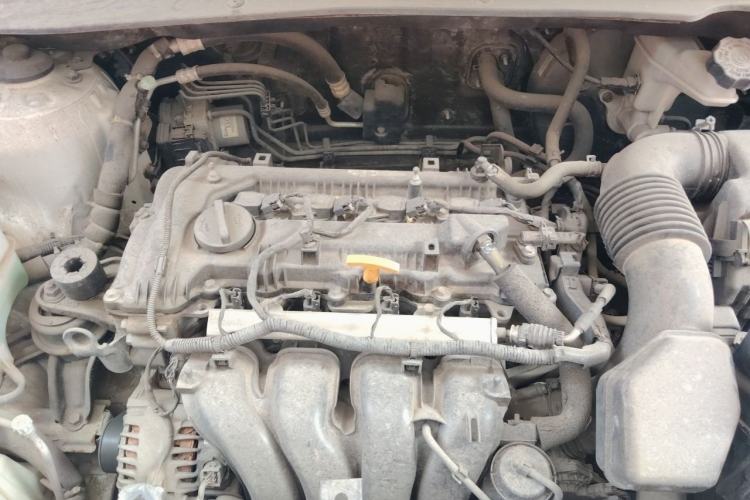 Used Kia Sportage R 2012 2.0L Automatic Two-Wheel Drive GLS Engine Bay