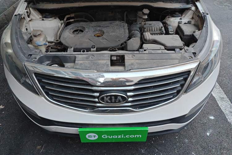 Used Kia Sportage R 2012 2.0L Automatic Two-Wheel Drive GLS Engine Bay