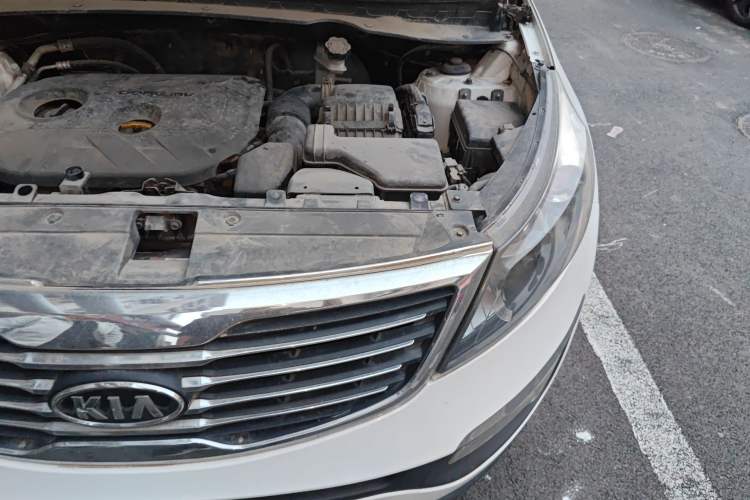 Used Kia Sportage R 2012 2.0L Automatic Two-Wheel Drive GLS Engine Bay Left