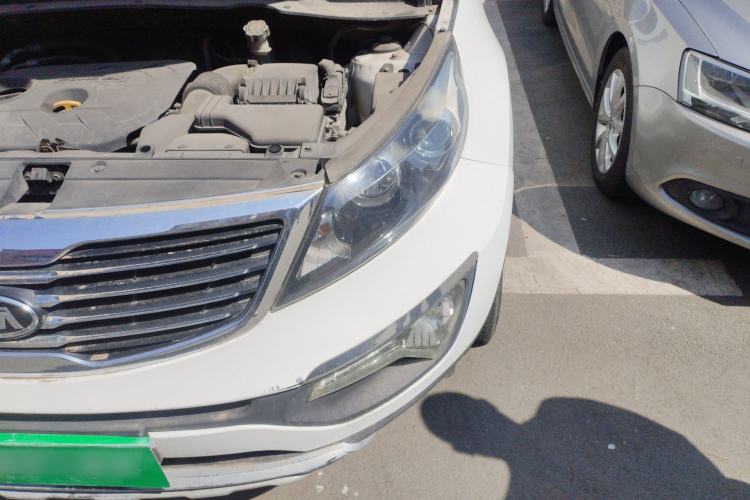 Used Kia Sportage R 2012 2.0L Automatic Two-Wheel Drive GL Trim Engine Bay Left
