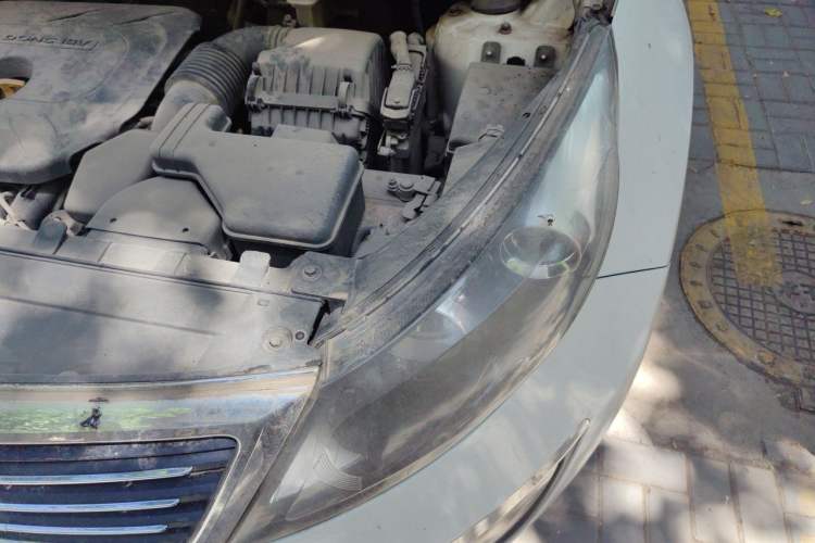 Used Kia Sportage R 2012 2.0L Automatic Two-Wheel Drive GLS Engine Bay Left