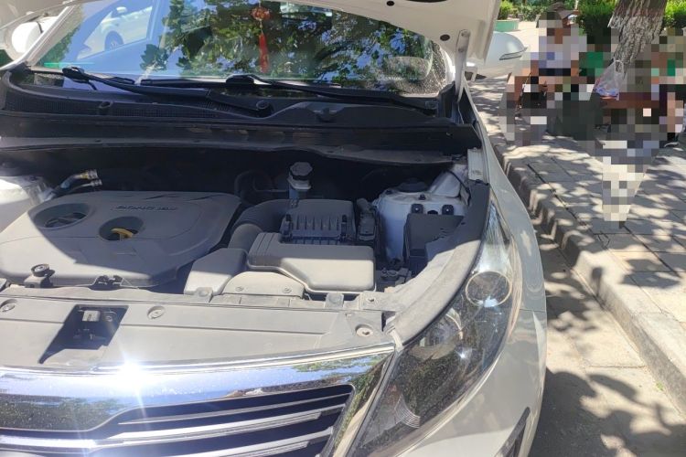 Used Kia Sportage R 2012 2.0L Automatic Two-Wheel Drive GLS Engine Bay Left