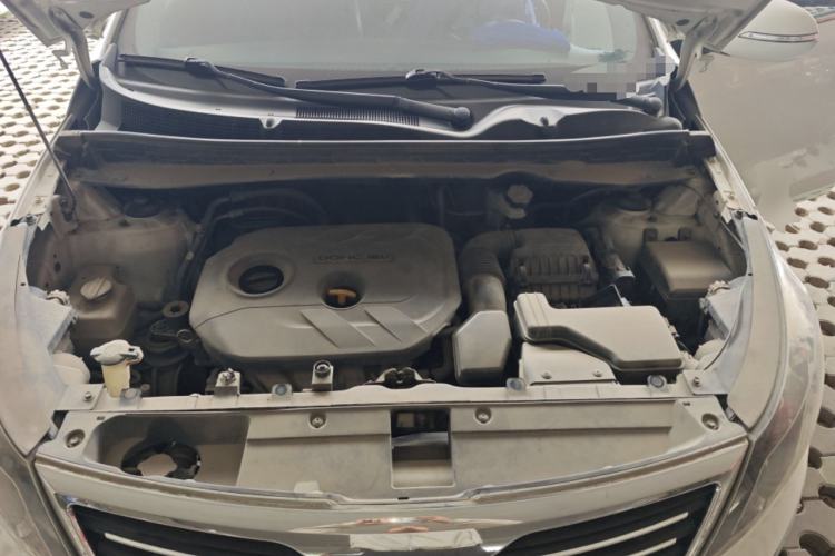 Used Kia Sportage R 2012 2.0L Manual Two-Wheel Drive GLS Engine Bay