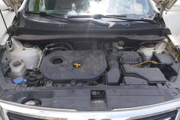 Used Kia Sportage R 2012 2.0L Manual Two-Wheel Drive GLS Engine Bay