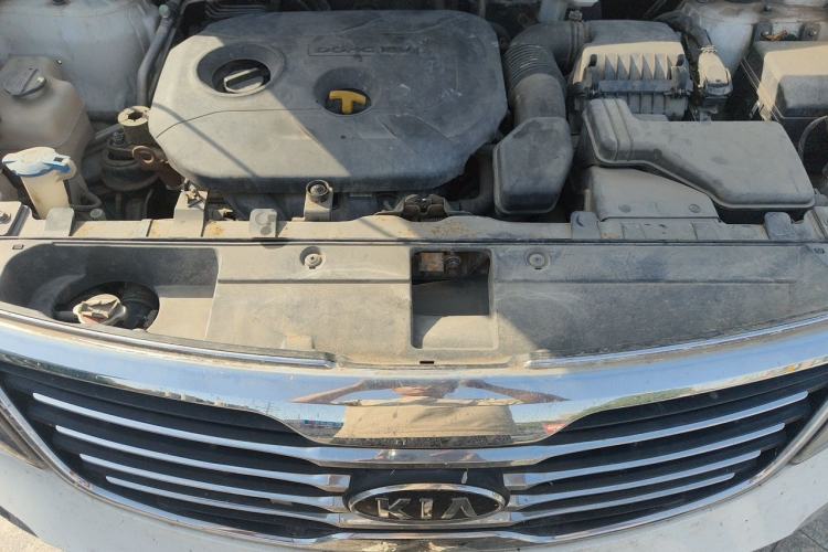 Used Kia Sportage R 2012 2.0L Automatic Two-Wheel Drive NAVI Engine Bay