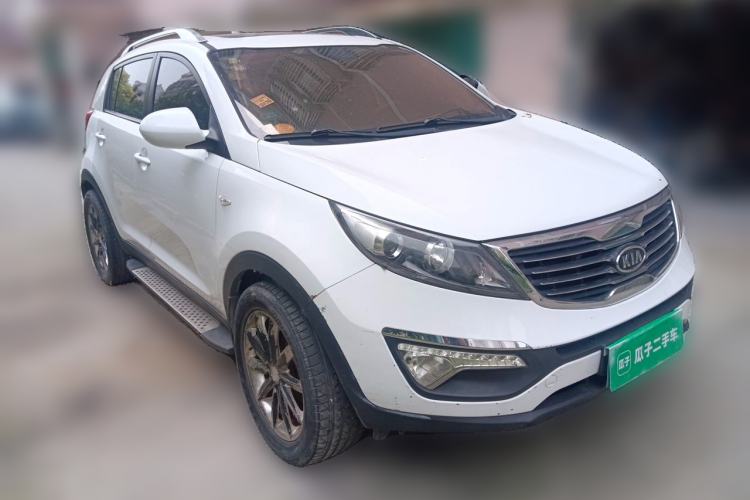 Used Kia Sportage R 2012 2.0L Automatic Two-Wheel Drive GL Trim Front Right 45 Deg