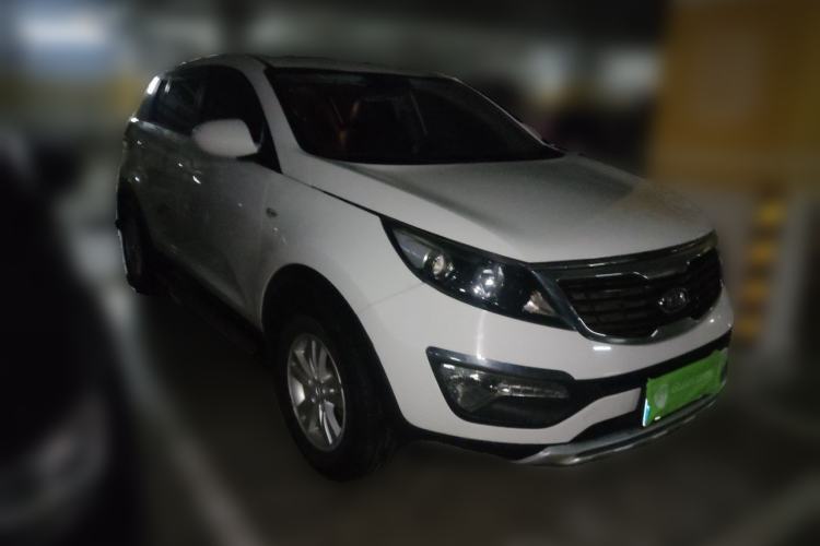 Used Kia Sportage R 2012 2.0L Automatic Two-Wheel Drive GL Trim Front Right 45 Deg