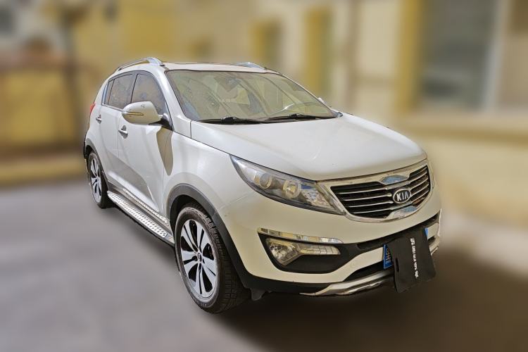 Used Kia Sportage R 2012 2.0L Automatic Two-Wheel Drive GL Trim Front Right 45 Deg