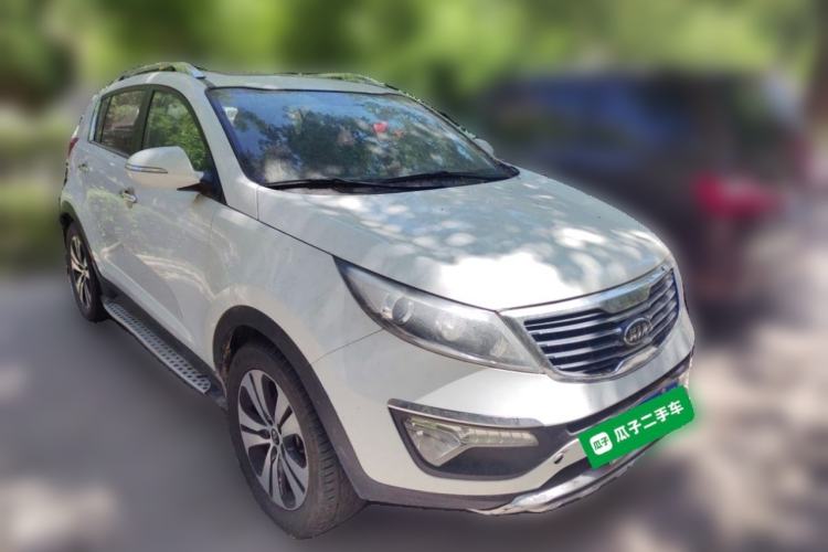 Used Kia Sportage R 2012 2.0L Automatic Two-Wheel Drive GLS Front Right 45 Deg