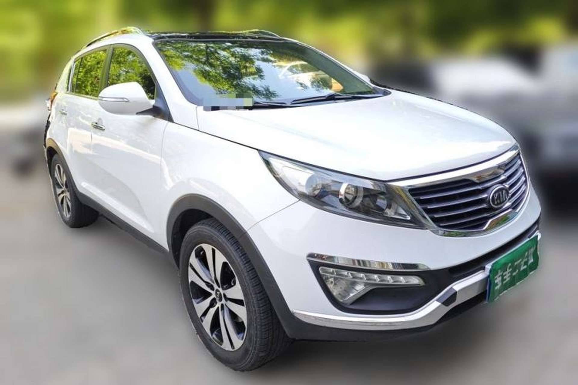 Used Kia Sportage R 2012 2.0L Automatic Two-Wheel Drive NAVI Front Right 45 Deg