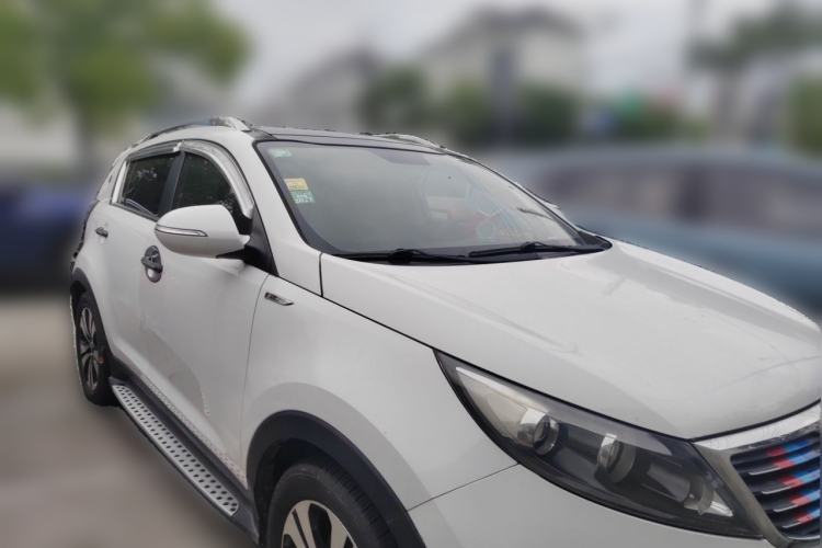 Used Kia Sportage R 2012 2.0L Automatic Two-Wheel Drive NAVI Front Right 45 Deg