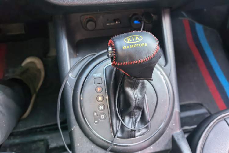 Used Kia Sportage R 2012 2.0L Automatic Two-Wheel Drive NAVI Gear Lever