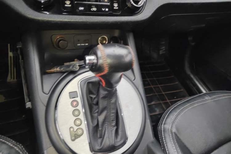 Used Kia Sportage R 2012 2.0L Automatic Two-Wheel Drive NAVI Gear Lever