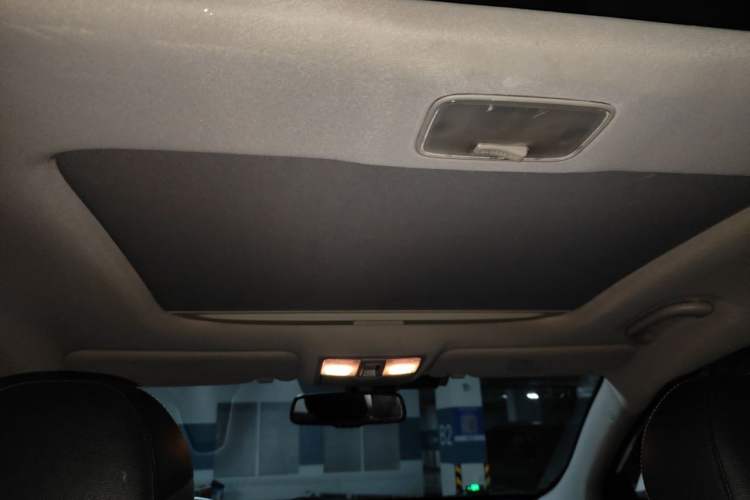 Used Kia Sportage R 2012 2.0L Automatic Two-Wheel Drive NAVI Headliner