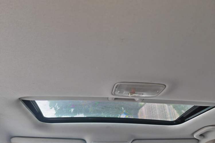 Used Kia Sportage R 2012 2.0L Automatic Two-Wheel Drive GLS Headliner
