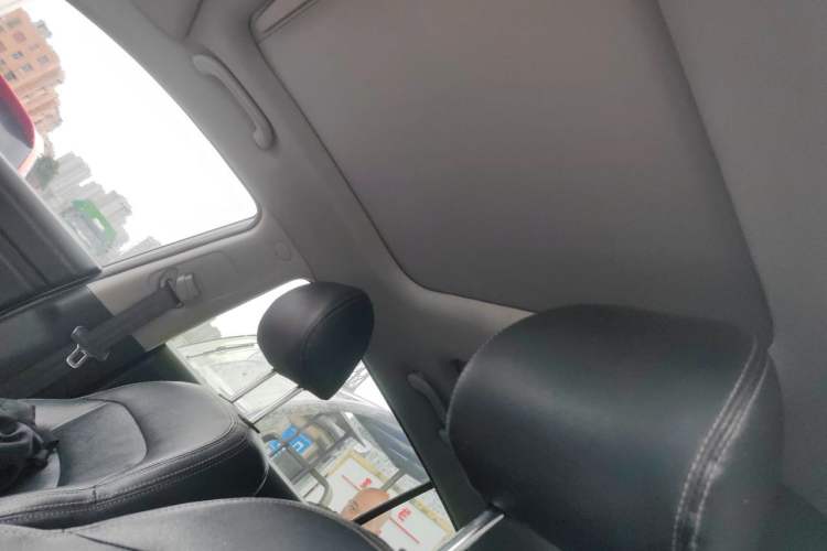 Used Kia Sportage R 2012 2.0L Automatic Two-Wheel Drive NAVI Headliner