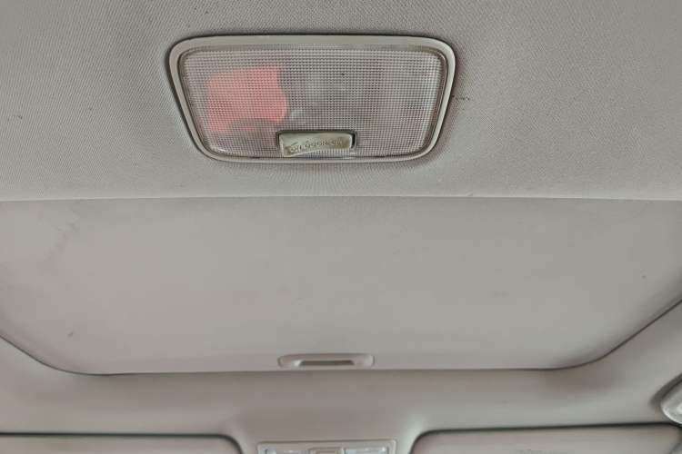 Used Kia Sportage R 2012 2.0L Automatic Two-Wheel Drive GLS Headliner