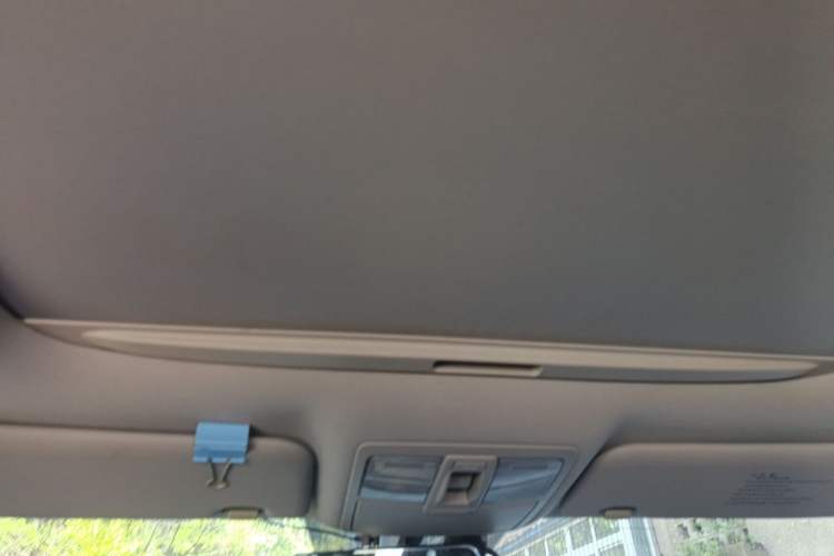 Used Kia Sportage R 2012 2.0L Automatic Two-Wheel Drive NAVI Headliner
